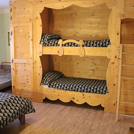 Chevres A Cheval - Apartment Aosta