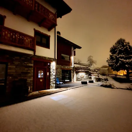 Chevres A Cheval - *