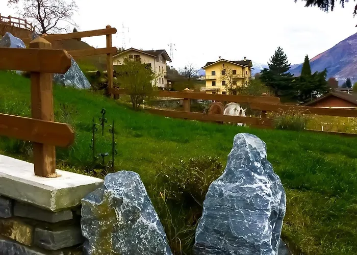 Chevres A Cheval - *